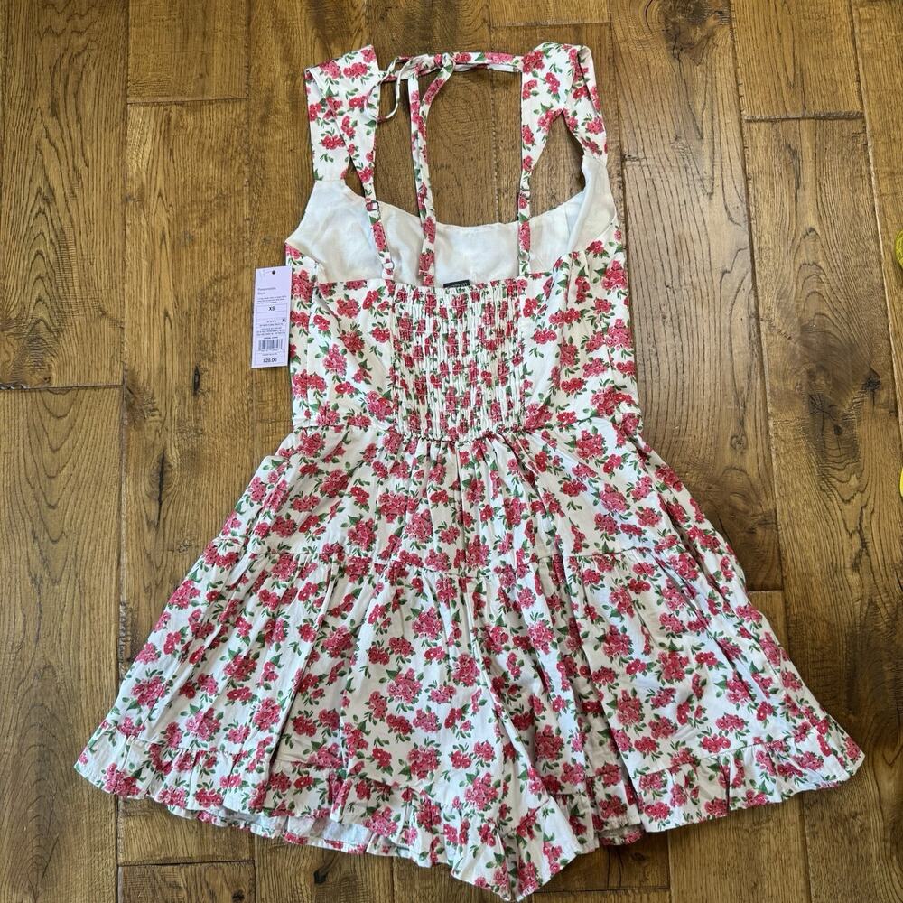 NWT Wild Fable Button-Front Tiered Romper White Floral Women's Sz XS - Picture 6 of 7